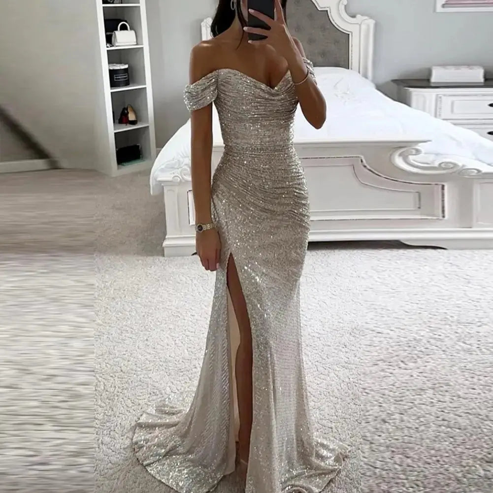 2025 elegante vestido con hombros descubiertos, vestido con cuello en V, lentejuelas plisadas, manga corta, cintura ajustada, Maxi vestido de fiesta de noche dividido - SYN PERU