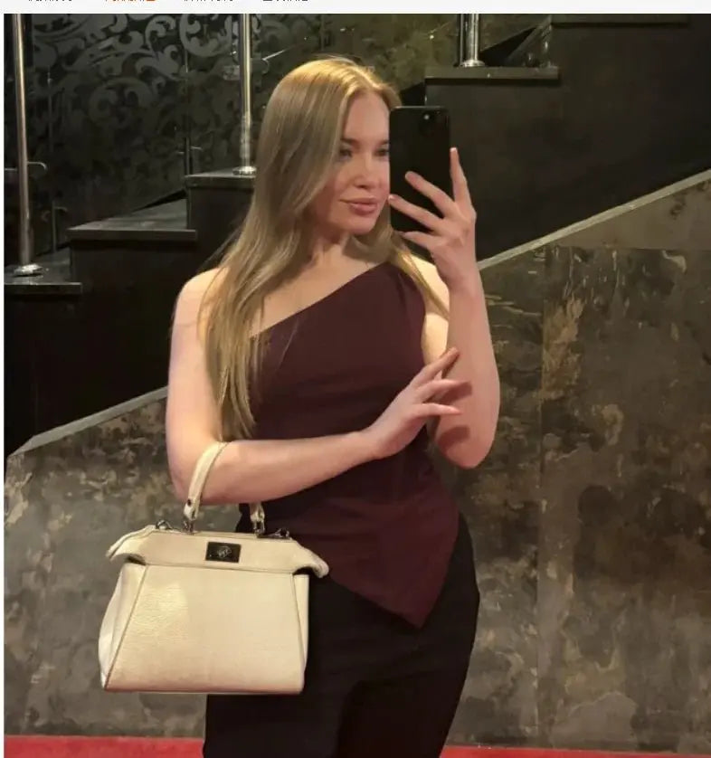 2025 nueva camiseta informal de moda para mujer Color sólido un solo hombro asimétrico ajustado Top cuello de una sola pieza - SYN PERU
