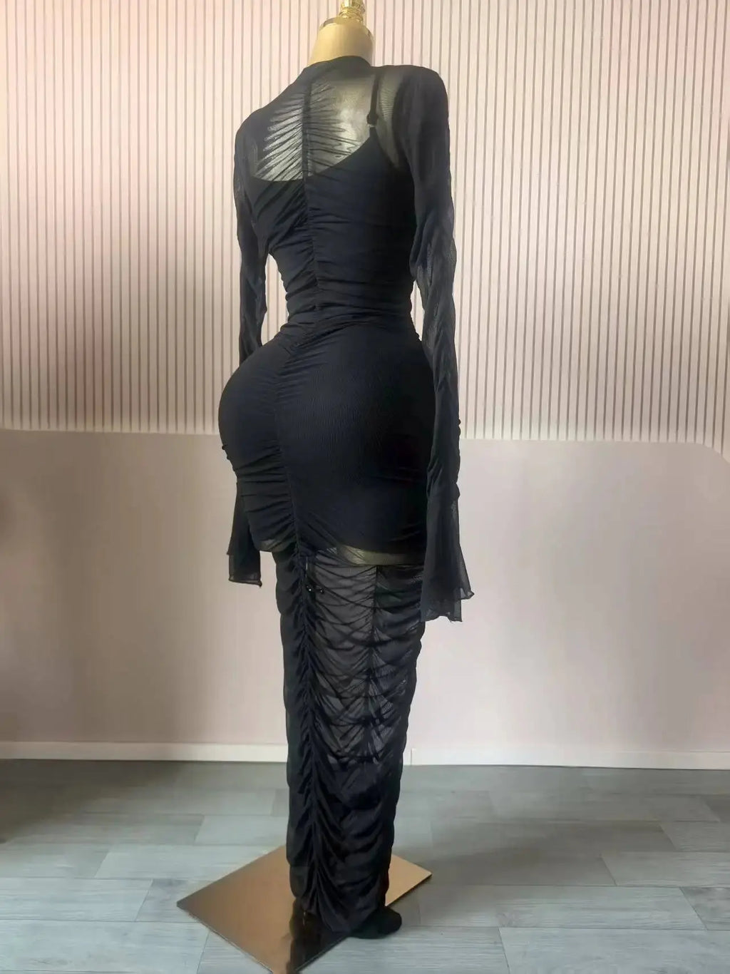CM.YAYA mujeres acampanadas de manga larga apiladas de malla fruncida transparente con vestido sin mangas Maxi vestido largo 2025 cumpleaños vestidos de fiesta sexy - SYN PERU