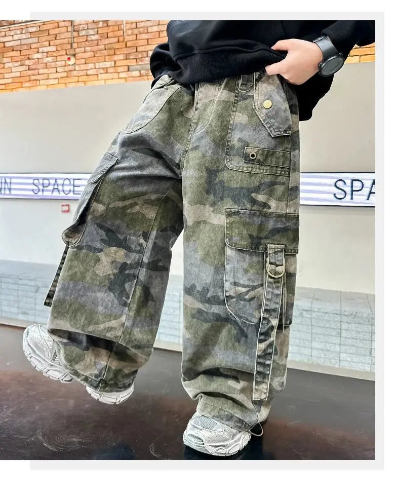 Nuevos pantalones Cargo de camuflaje con múltiples bolsillos y estilo de otoño para niños y adolescentes, pantalones holgados informales Harajuku Hip Hop y2k 5 - 14 T - SYN PERU