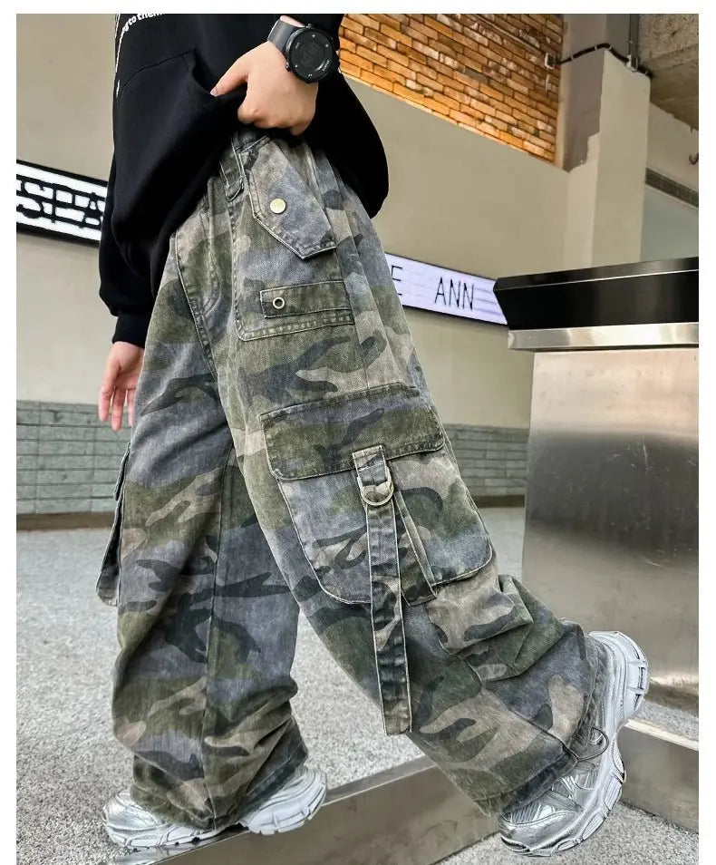 Nuevos pantalones Cargo de camuflaje con múltiples bolsillos y estilo de otoño para niños y adolescentes, pantalones holgados informales Harajuku Hip Hop y2k 5 - 14 T - SYN PERU