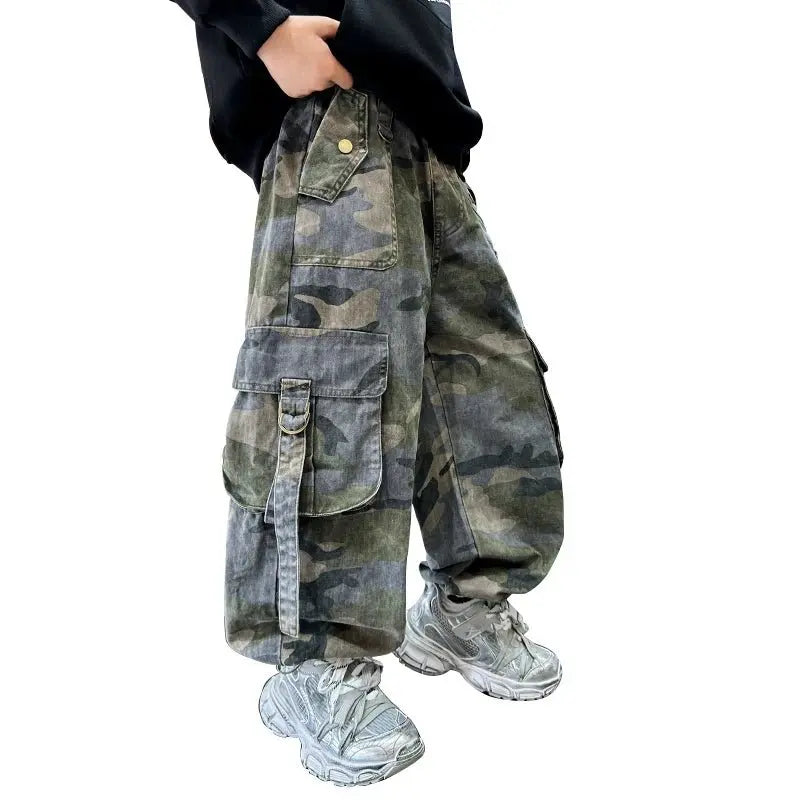 Nuevos pantalones Cargo de camuflaje con múltiples bolsillos y estilo de otoño para niños y adolescentes, pantalones holgados informales Harajuku Hip Hop y2k 5 - 14 T - SYN PERU